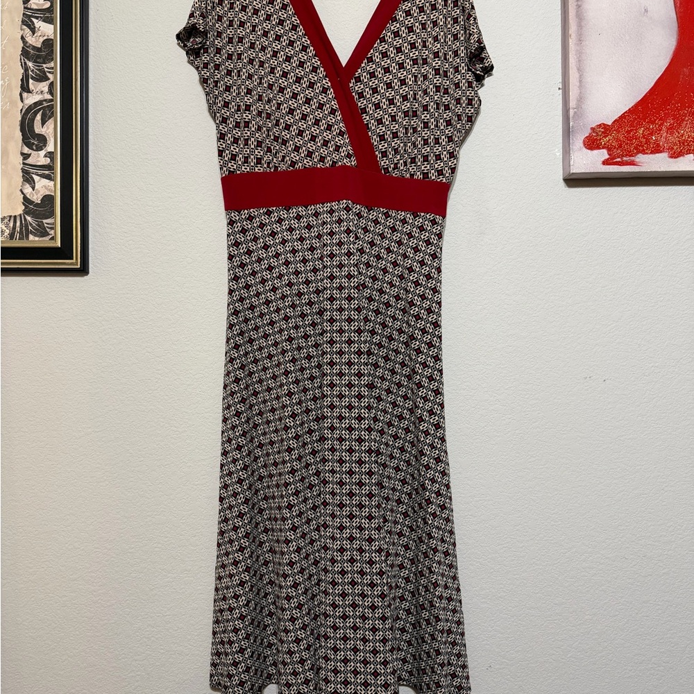 Perceptions Black and Red Geometric Midi Dress